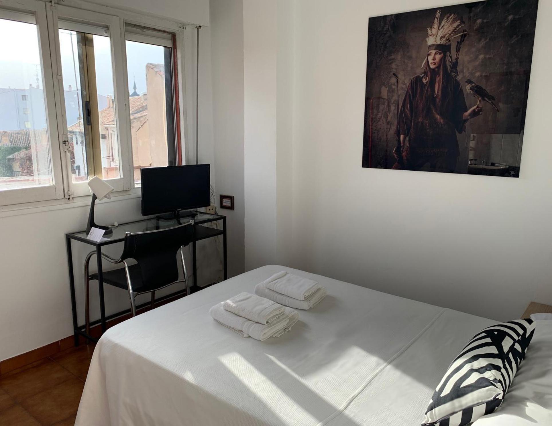 Hotel Y Restaurante Puerta De Aranda 阿兰达德杜洛 外观 照片