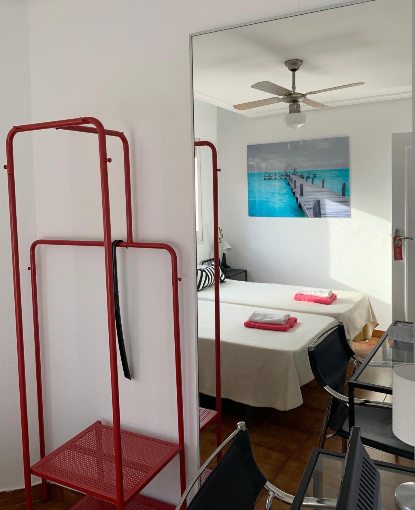 Hotel Y Restaurante Puerta De Aranda 阿兰达德杜洛 外观 照片